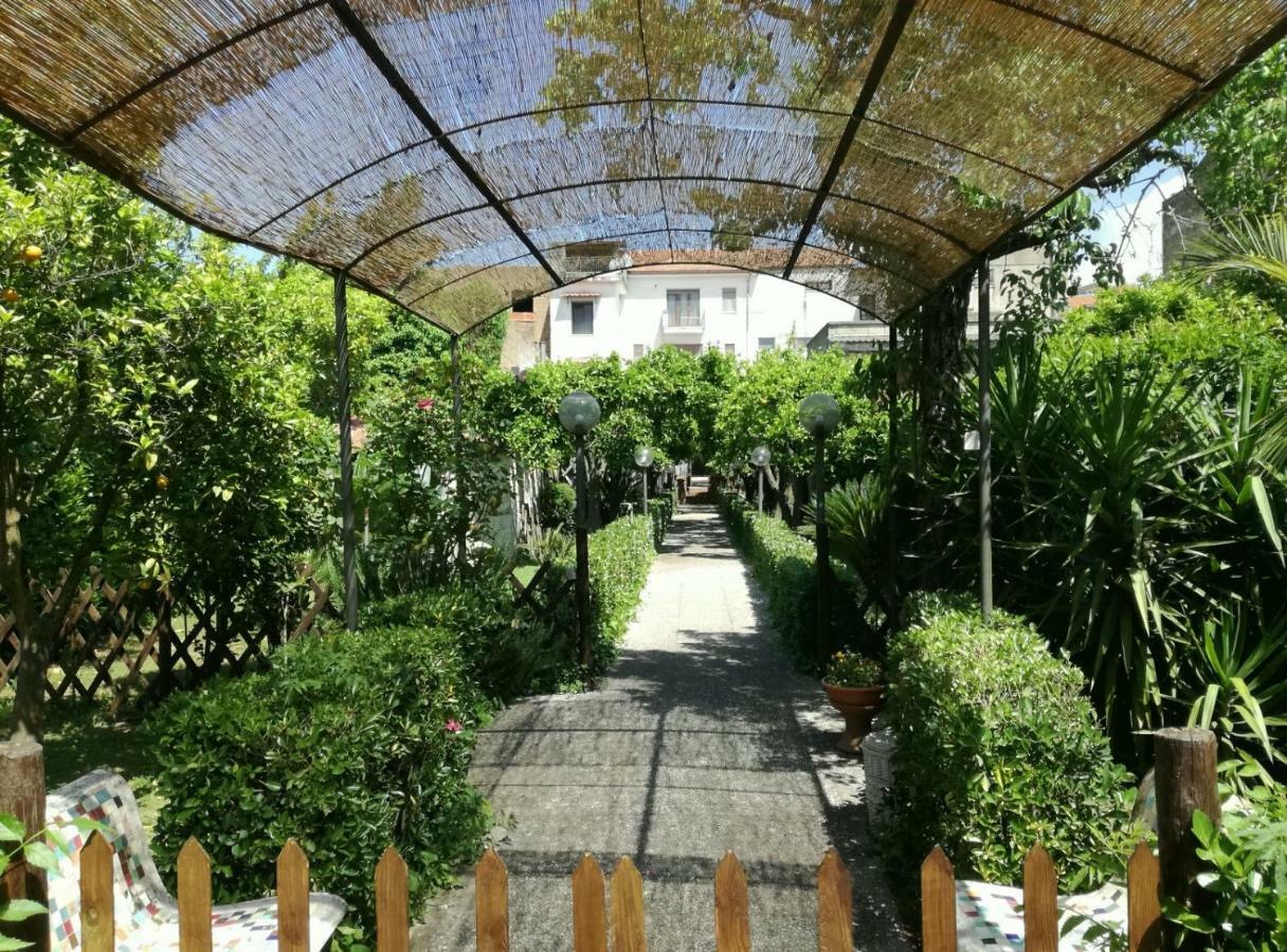 Residenza Caserta Sud - Appartamento Con Giardino 外观 照片